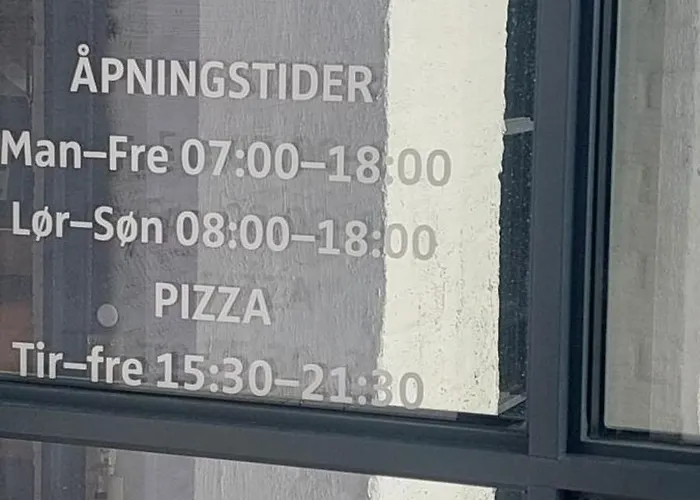 아파트 Bergen City Apartment