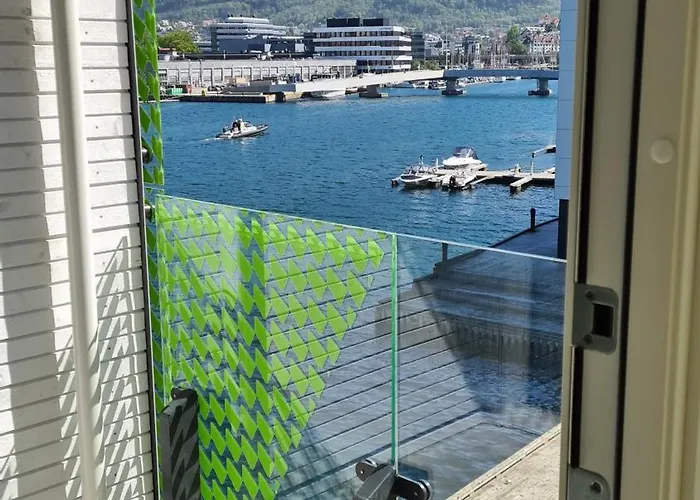 아파트 Bergen City Apartment *