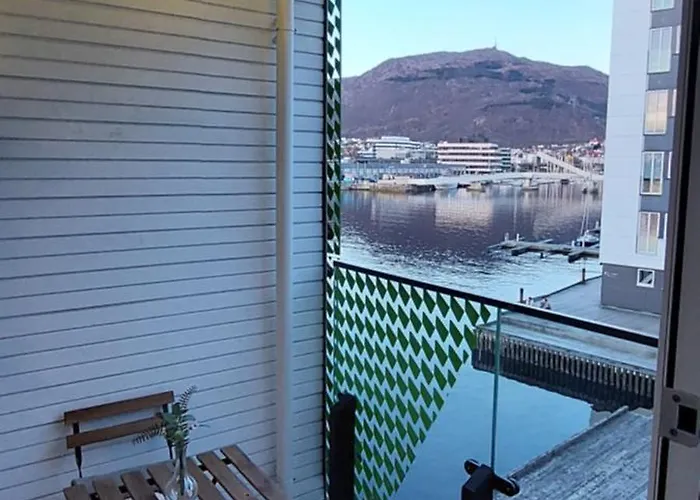아파트 Bergen City Apartment